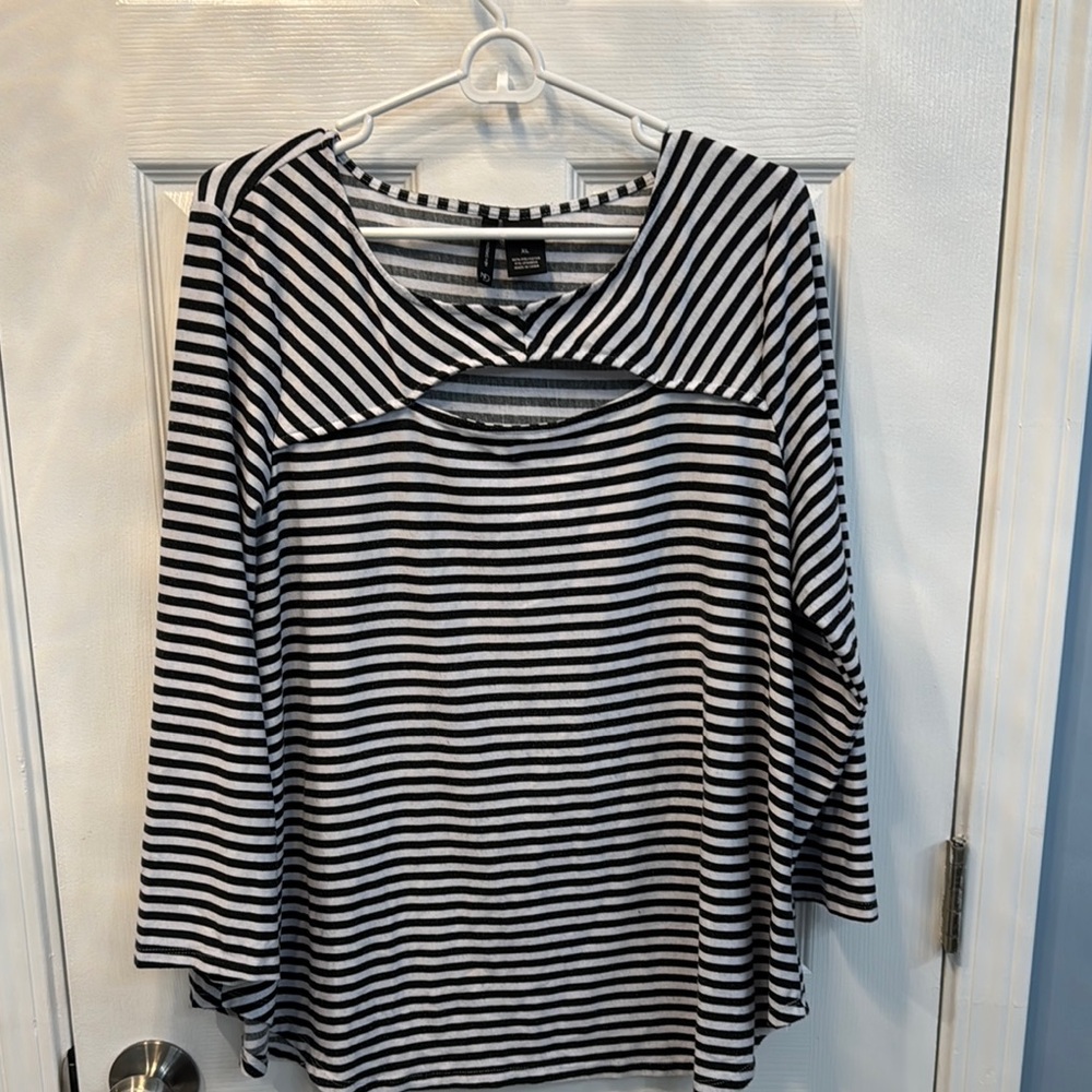Black and White Sailor Collar Blouse